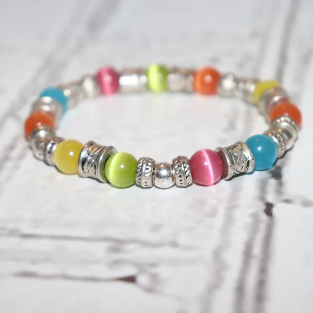 Beautiful silver and colorful cats eye bracelet 7